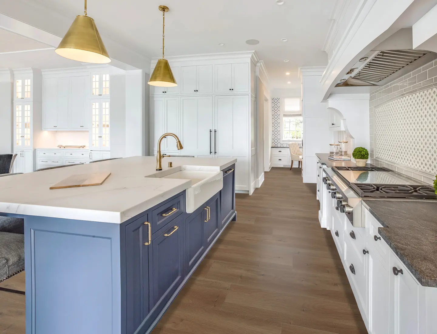 Mocha Del Mar Detail